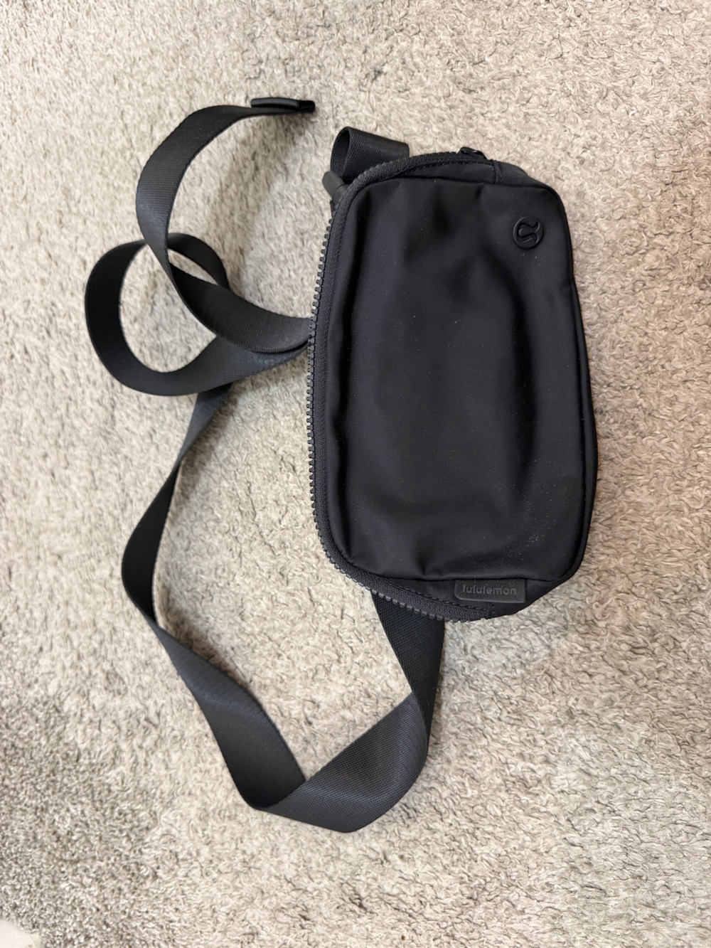 Black Lululemon Belt Bag — Extended Strap